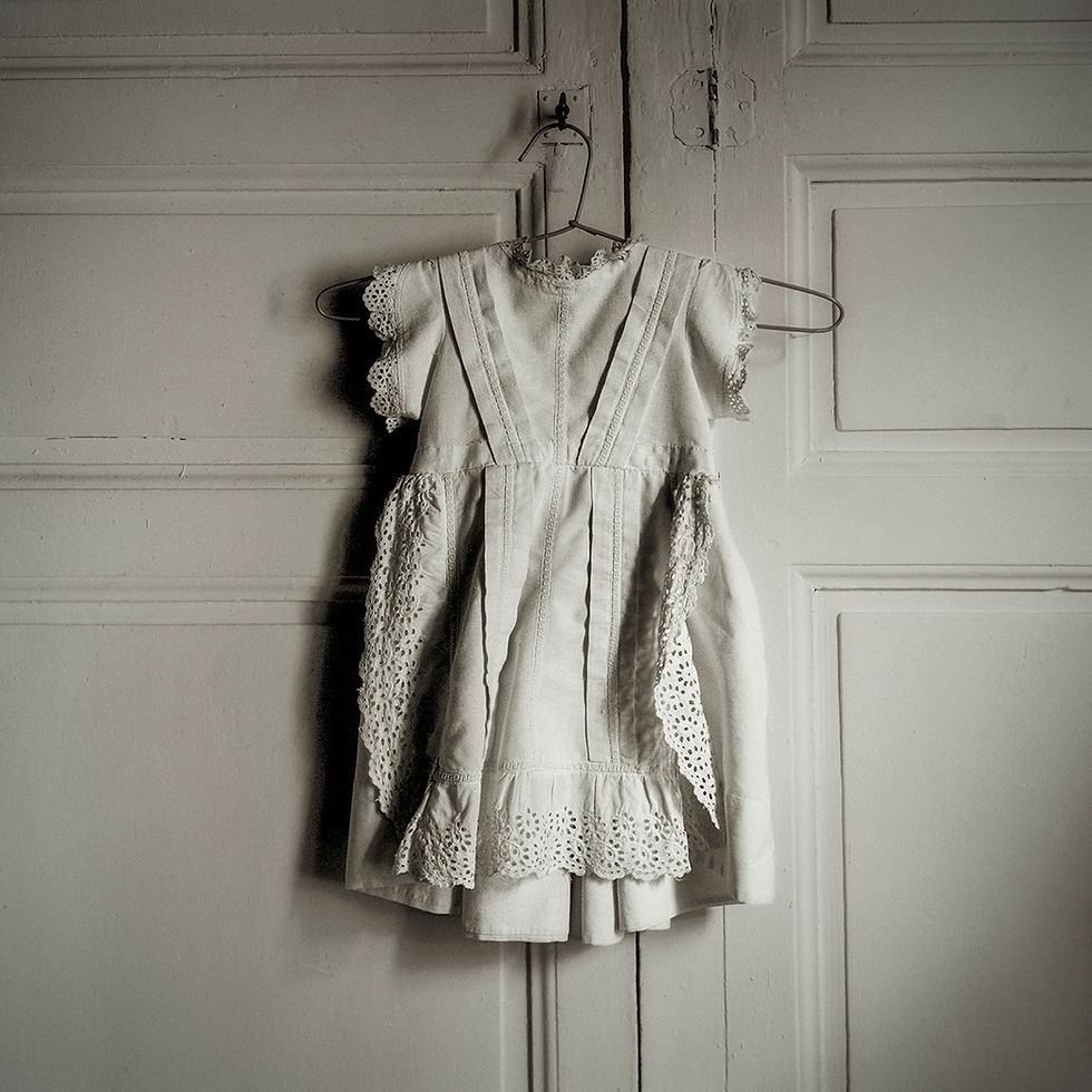 Mel Curtis | Donna's Dress, Nemours | Photography | 1st Place